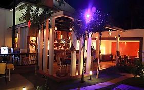 Paparazzi Resort